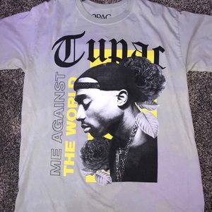 2pac graphic tee.